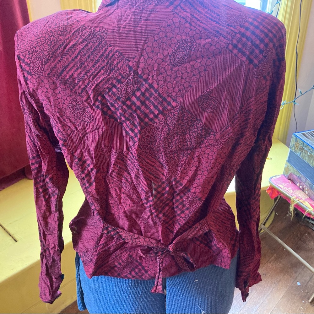 Lost Red Patterned Button-Down Shirt - Picture 3 of 9